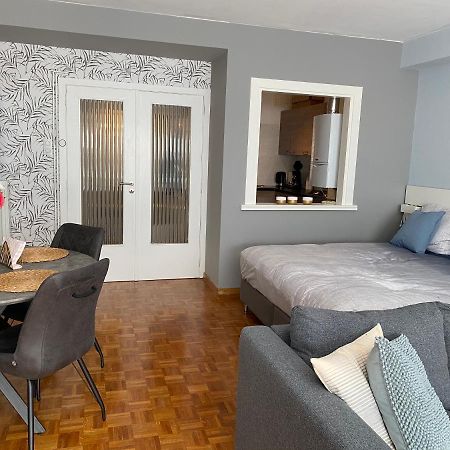 Studio Direct Aan Het Hoofdstrand Van Oostende - Naast Casino Leilighet Eksteriør bilde