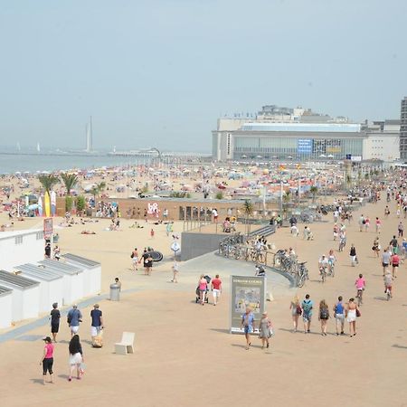 Studio Direct Aan Het Hoofdstrand Van Oostende - Naast Casino Leilighet Eksteriør bilde
