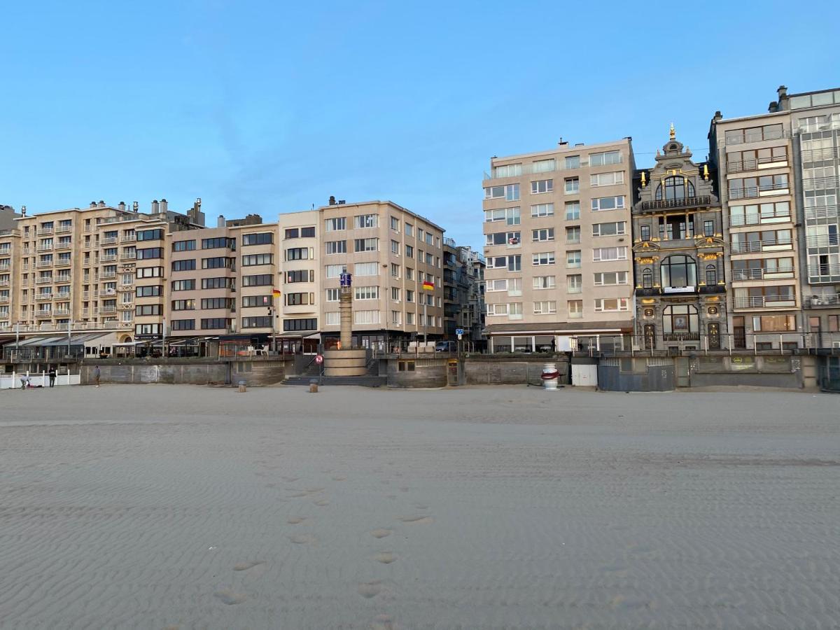 Studio Direct Aan Het Hoofdstrand Van Oostende - Naast Casino Leilighet Eksteriør bilde