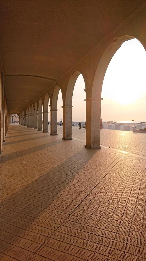 Studio Direct Aan Het Hoofdstrand Van Oostende - Naast Casino Leilighet Eksteriør bilde